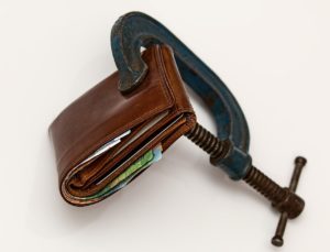Geld zusammenhalten